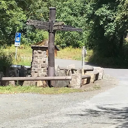 Landferienwohnung Simon Apartment *